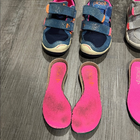 Lot of 2 PLAE Ty size 9 and 1 size 8.5 - Picture 8 of 10